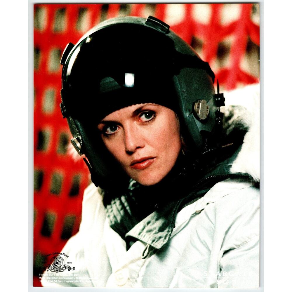 Stargate 1994 Press Photo Actress in Pilot Episode Military Helmet
